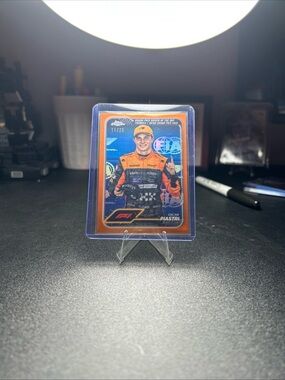 Oscar Piastri Topps Chrome F1 Orange /25